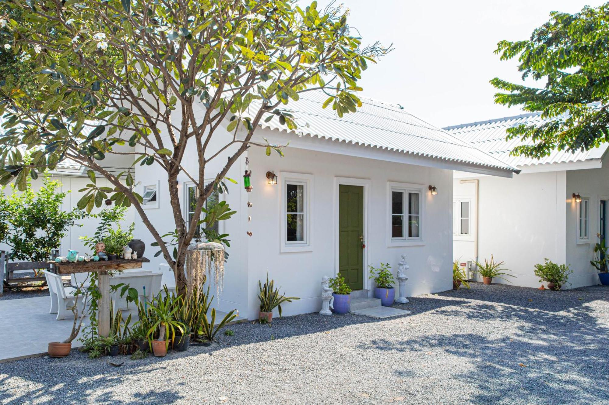 Vawa Guesthouse Kanchanaburi Luaran gambar