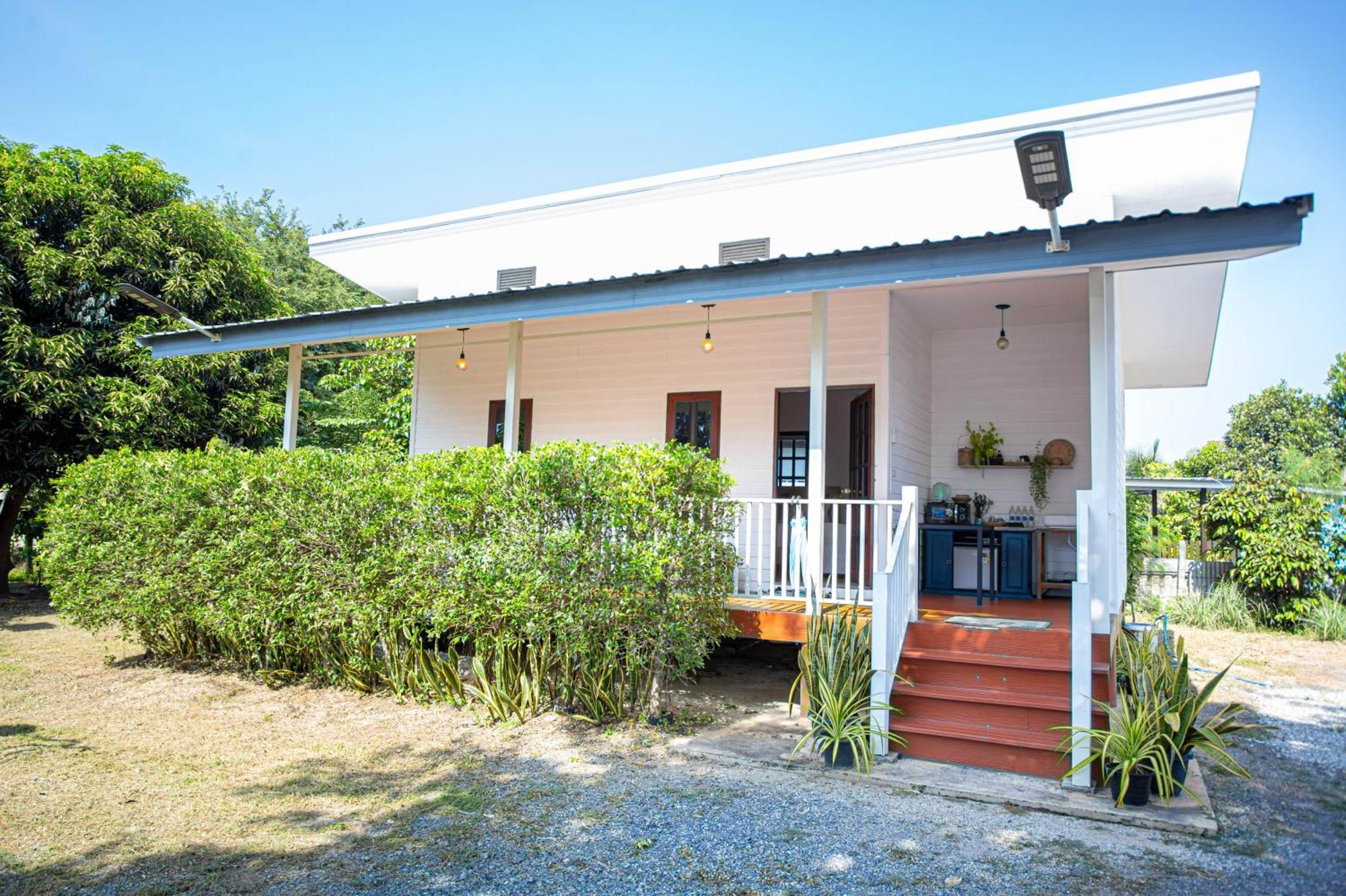 Vawa Guesthouse Kanchanaburi Luaran gambar